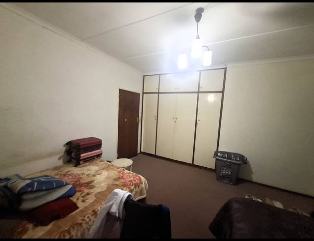 2 BEDROOM APARTMENT FOR SALE IN MANABA BEACH
